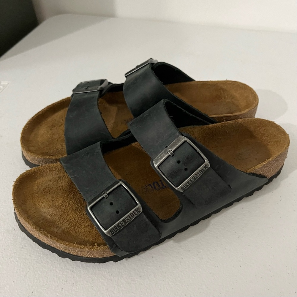 Birkenstock Arizona Sandals - Black Oiled Leather - size 40